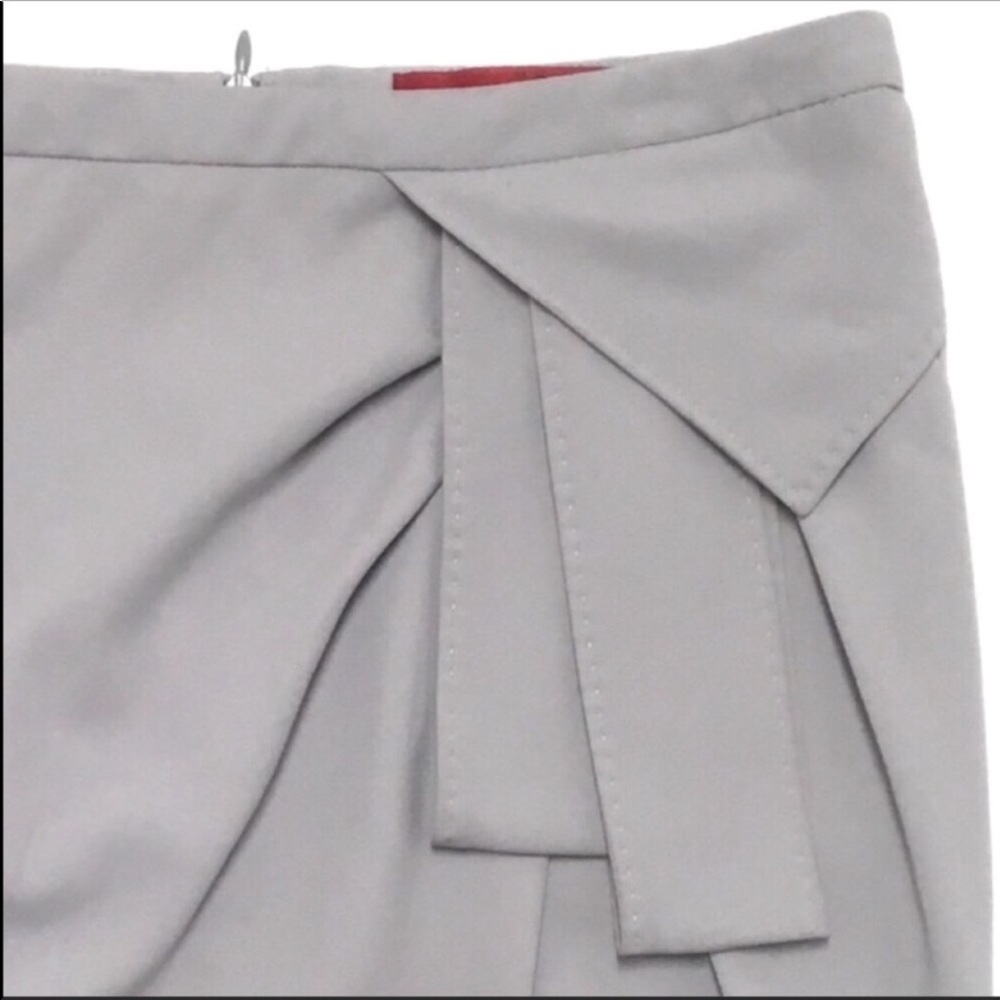 3/$50 Les Copains gray midi pencil skirt 10 Large - Picture 3 of 6